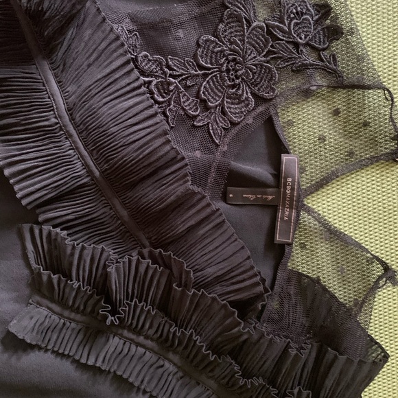 BCBG MaxAzria dress. - Picture 8 of 11